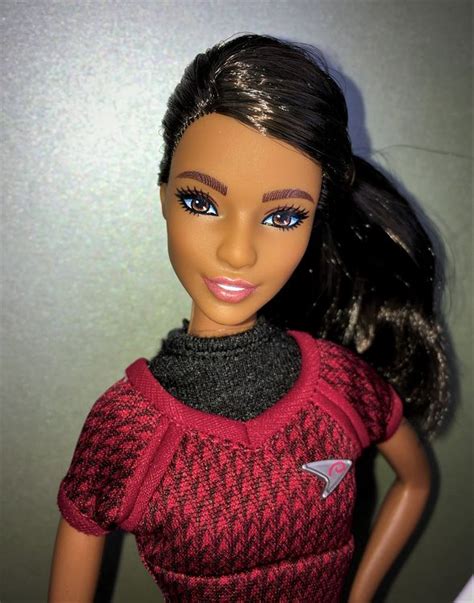 Barbie Puppe Star Trek Als Lt Uhura Acheter Sur Ricardo