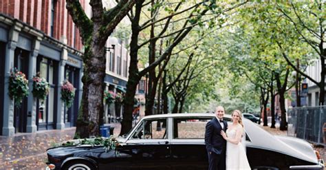 The Aisle Guide Lush Fall Wedding In Seattles Sodo Park