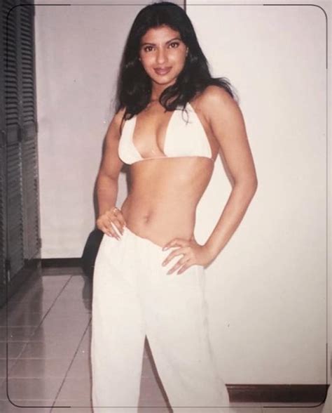 Priyanka Chopra Posts Throwback Bikini Pic From When She Was Shy