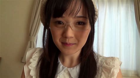 Suzuhara Emiri Supercute With Glasses Gets An Indecent Proposal Youtube