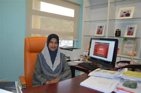 For 24 years, graduan® has been the number one and most trusted career resource for malaysian talents, guiding them to become part of the energetic workforce in malaysia. Keusahawanan Sosial Untuk Tingkat Ekonomi Komuniti Bandar