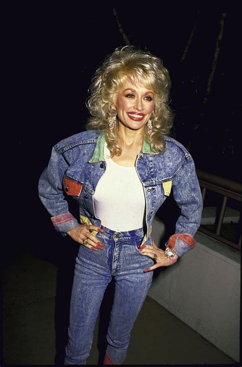 19 of dolly parton s most fanciful sleeves dolly parton costume dolly parton 1980s fashion