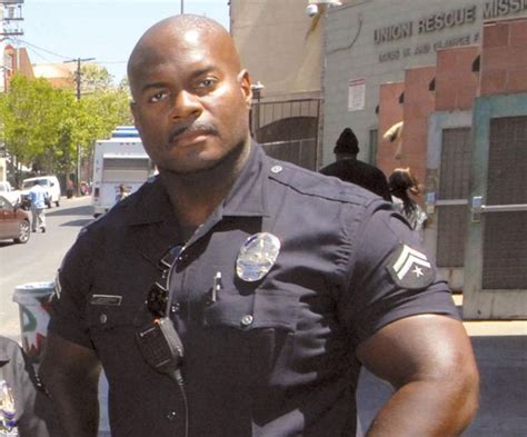 Skid Row Cop Downtown Is In A Mental Health State Of Emergency