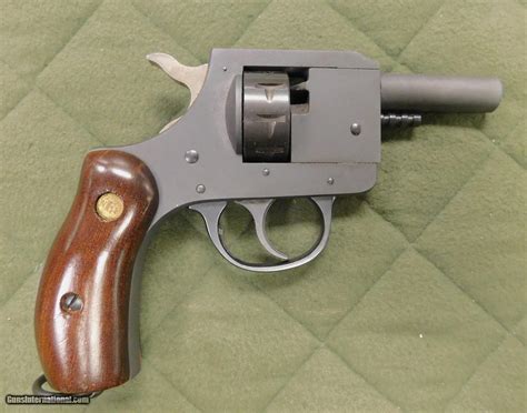 Handrnef 22 Cal Blank Starter Revolver