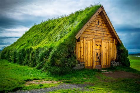 10 Scandinavian Houses With Green Roofs Look Straight Out Of A