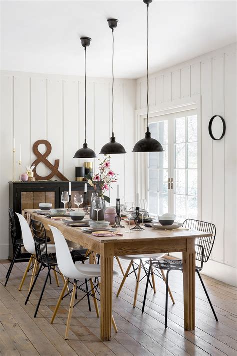If you've ever stayed in an airbnb, you know that those homes can pack a seriously stylish punch. 32 Stylish Dining Room Ideas To Impress Your Dinner Guests ...
