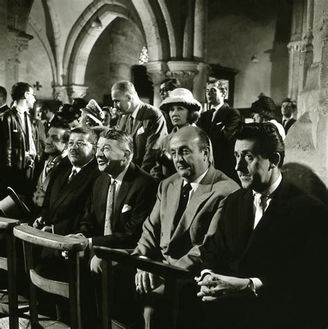 Une reprise de la célèbre scène de la cuisine avec des adultes de l'établissement dirigés par les élèves, derrière… Connaissez-vous le secret de la scène culte de la cuisine dans "Les tontons flingueurs"