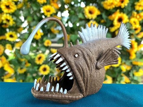 Very Rare Beautifully Detailed Realistic Anglerfish 5 Pvc Figure