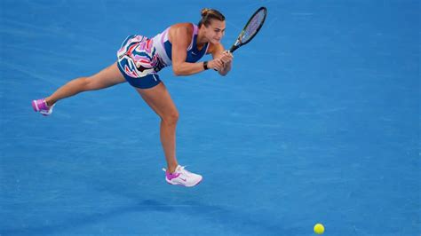 aryna sabalenka defeats elena rybakina to win thrilling women s australian open final