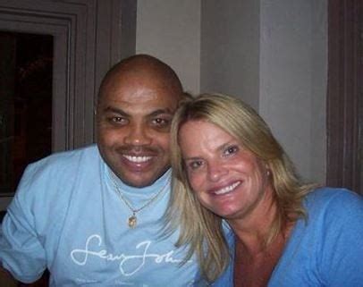 They say that behind every successful man is a woman, which applies to the barkley's. Maureen Blumhardt: NBA Star Charles Barkley's wife (bio ...
