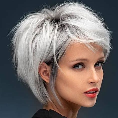 Kurze Pixie Frisuren Für Frauen In Den Jahren 2021 2022 Hairstyles