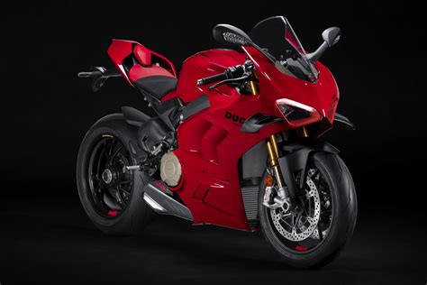 2022 Ducati Panigale V4 Lineup First Look 22 Fast Facts Photos
