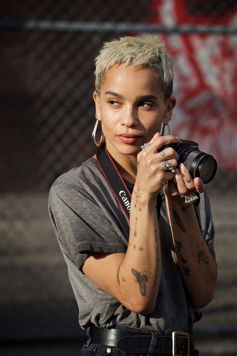 Tattooino is the right place to discover all the tattoos of your favorite celebrity. Sophia - Zoe Kravitz | Zoe kravitz tattoos, Zoe kravitz ...