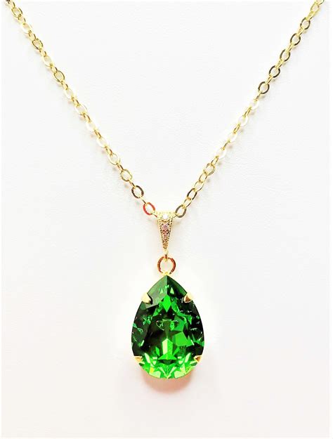 Emerald Green Crystal Pendant Swarovski Necklace Green Etsy