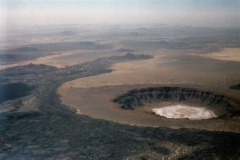 Al Wahbah Crater A Pearly White Crater In Saudi Arabia Amusing Planet