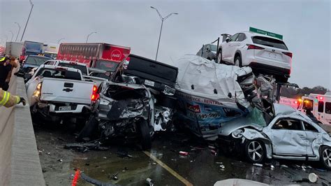 Crews Removing Cars From Fort Worth Pileup