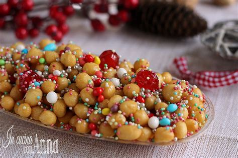 Palline di pasta fritte e avvolte nel miele. STRUFFOLI (ricetta antica della nonna) | Ricette, Idee ...