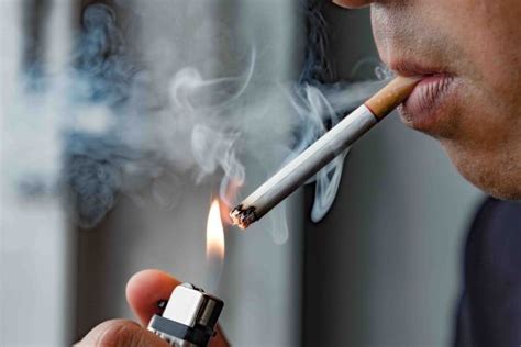 Smokers 40 Less Likely To Survive Cancer 10 Years After Diagnosis