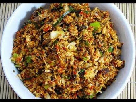 Rebus ayam bersama daun salam dan sebatang serai sampai matang. Resep Ikan Tuna Suwir Bumbu Pedas Nikmat - YouTube