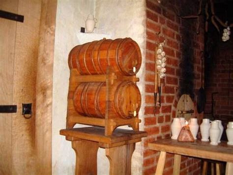 Medieval Beers And Wines How Is It Made Medieval Wine Cask