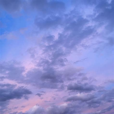 √ Light Purple Clouds