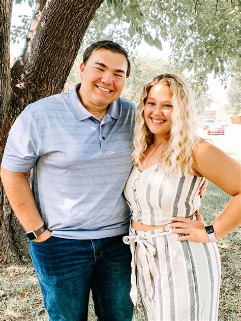 Love in a pandemic: Engaged couple masters the long-distance