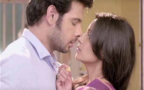 ouch hot lovemaking scenes between barkha bisht viraf patel chopped from tv show naamkaran