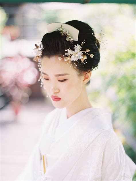 Timeless Japanese Bridal Style Japanese Wedding Bridal Style Bridal Veils And Headpieces