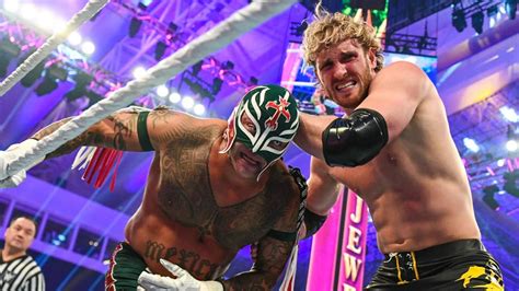 Video Logan Paul Saves Rey Mysterio From Injury At Wwe Crown Jewel Wrestletalk