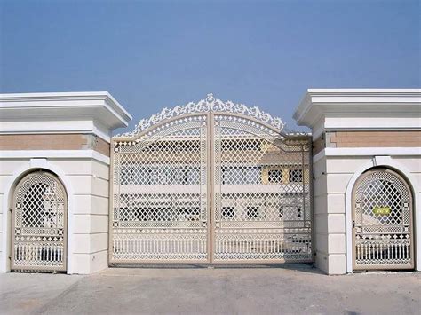 Attractive Front Entry Gate Design Ideas For Home