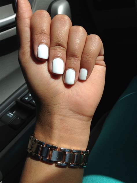 Kim Kardashian Inspired Short White Nails So Fresh And Clean White