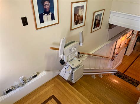 New Stairlift Installation In Vancouver Hme Stairlifts