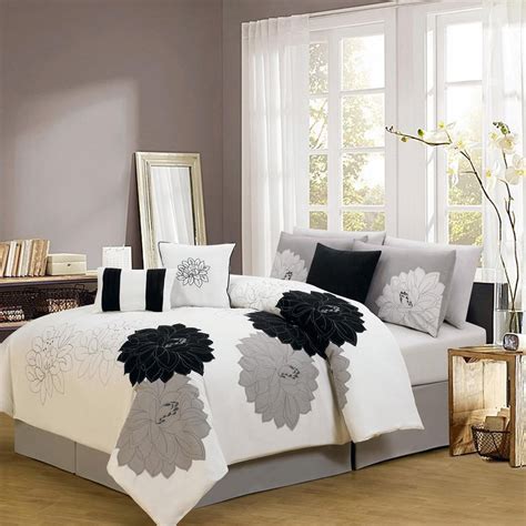 Modern Embroidered Comforter Set