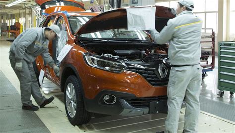 Renault Geely Aramco Ipotesi Joint Venture Per I Motori A Benzina La