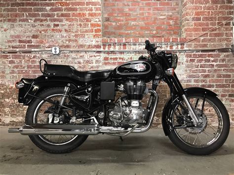 The bike in question seems to be a royal enfield bullet 350 with a cast iron the video starts from a point where the bullet is already running and blurting notes out of its exhaust pipe. ใหม่ Royal Enfield Bullet 500 2020 ราคา ตารางผ่อน-ดาวน์ รถ ...