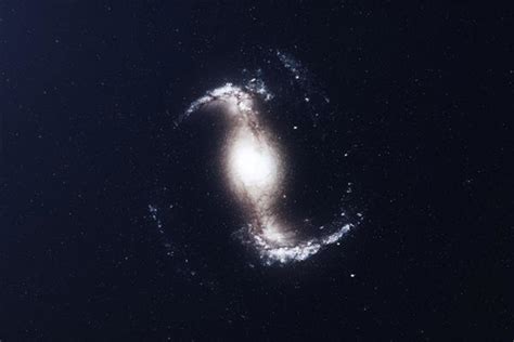 تصویر سه بعدی کهکشان در اعماق فضا کهکشان مارپیچی متشکل از غبار ستاره ای