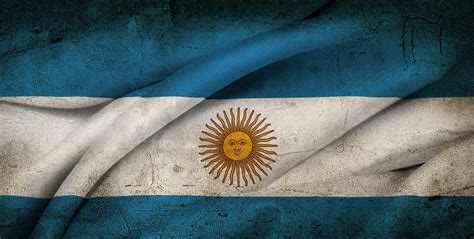 Maybe you would like to learn more about one of these? ¿Dónde está escondida la primera bandera Argentina? | MUI ...