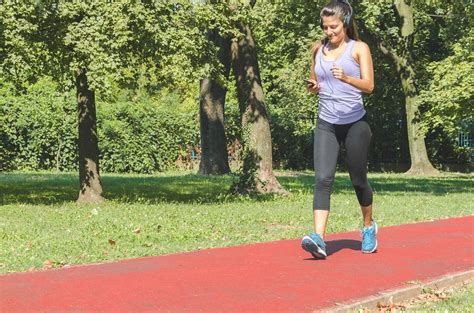 how to do brisk walking meaning benefits best practices and more