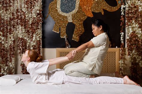 Your First Time Thai Massage In Phuket A Guide To Phuket Spas And Massages Go Guides
