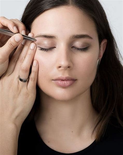 How To Trim Your Eyebrows Without Messing Them Up Life Health