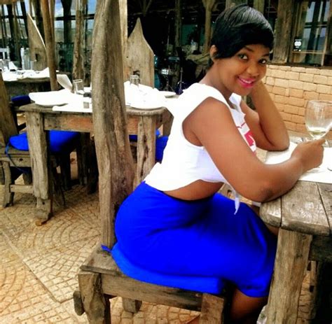 Rose Ndauka Aonyesha Utamu Wakeni Hataree Daily Mail