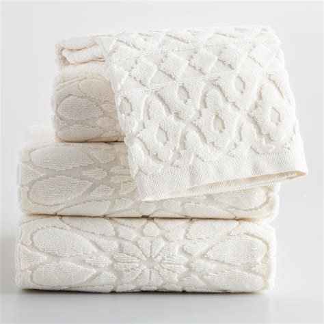 Ivory Madeleine Sculpted Towel Collection Towel Collection Bath