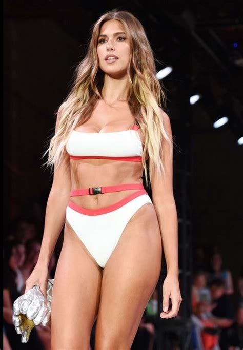 Kara Del Toro Frankie S Bikinis Runway Show In La Gotceleb My Xxx Hot