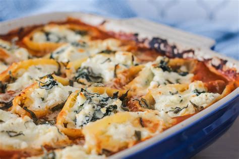 Ricotta Spinach Stuffed Pasta Shells With Butternut Squash Sauce In