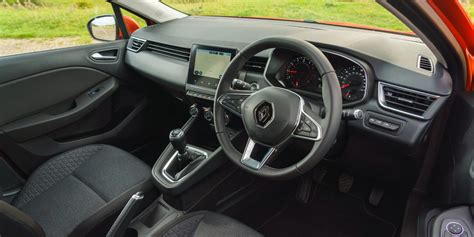 Renault Clio Interior And Infotainment Carwow
