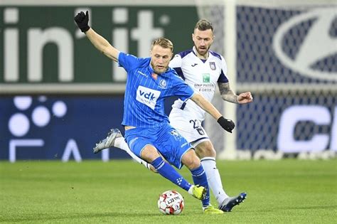 The uefa europa conference league (abbreviated as uecl), colloquially referred to as uefa conference league, is a planned annual football club competition held by uefa for eligible european. Роман Безус — лучший игрок плей-офф Лиги конференций по ...