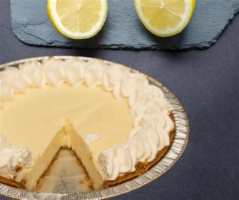 This lemon cheesecake pie is basically a lemon cheesecake baked in a pie crust. Fantastic No-Bake Meyer Lemon Pie Recipe - Hispana Global