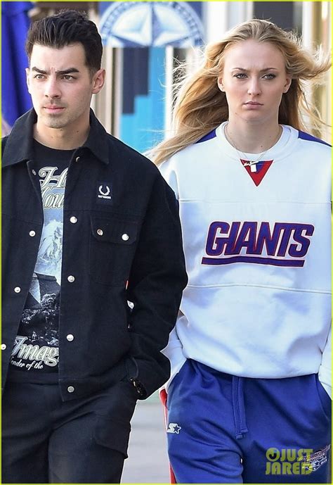 Joe Jonas And Sophie Turner Shop For Baby Clothes In Studio City Photo