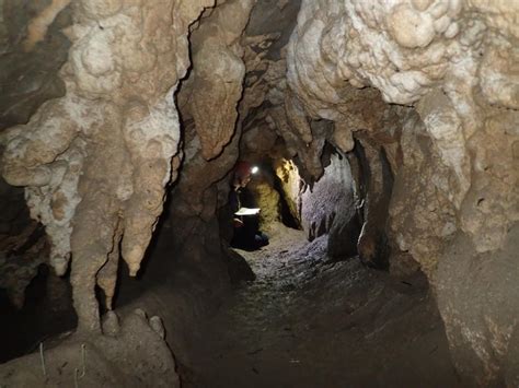 Cueva De Camacho Tragadero De Camacho Cuevas Y Tragaderos De Perú Y