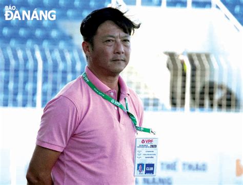 Sau trận đấu giữa shb đà nẵng và clb sài gòn, hlv lê huỳnh đức bất ngờ lên tiếng cho rằng cầu thủ không nghe lời mình. HLV Lê Huỳnh Đức: SHB Đà Nẵng đang nỗ lực thoát khỏi khu ...